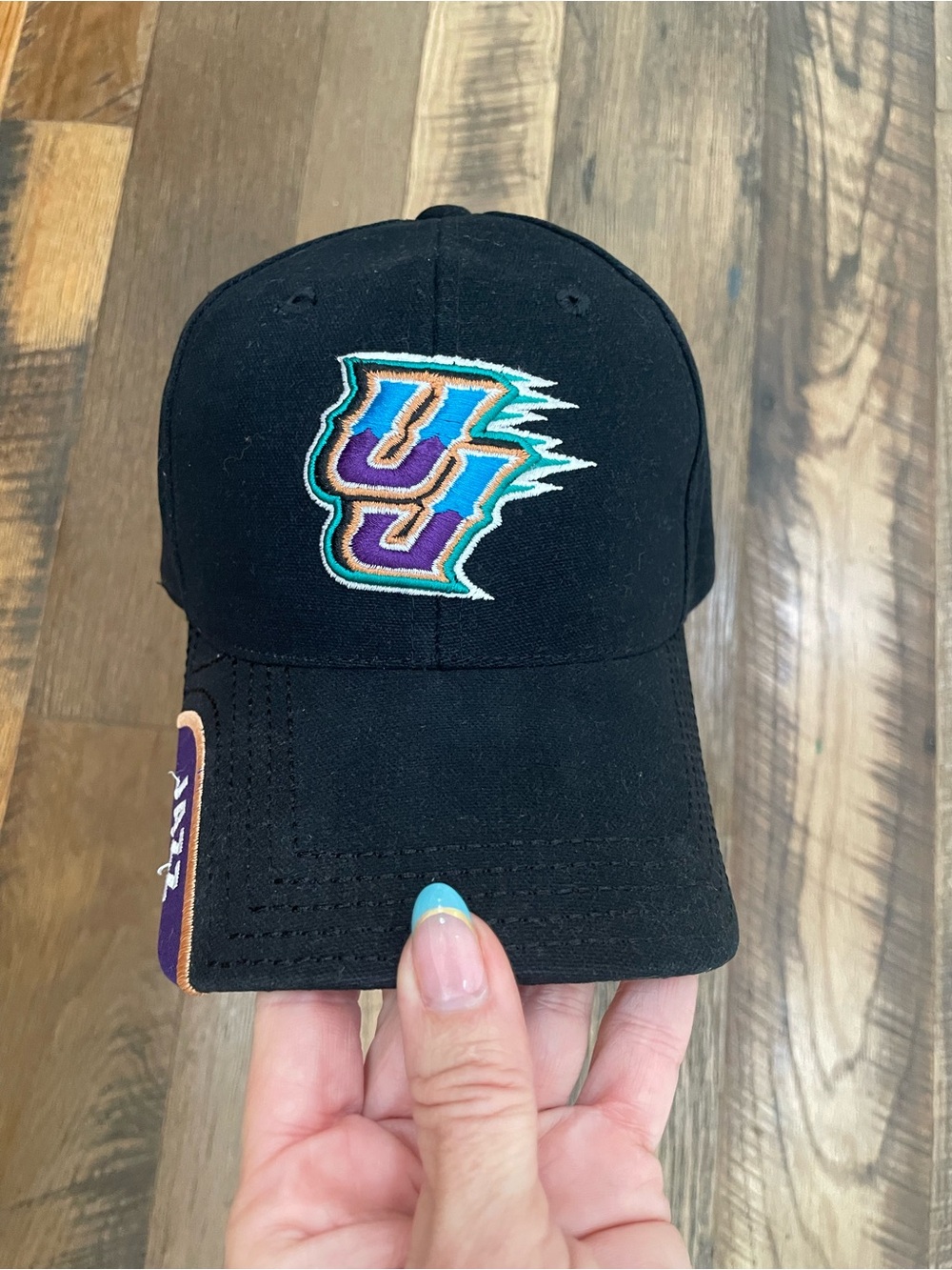 VTG 1990s Utah Jazz Shockwave hat - Picture 2 of 5